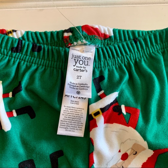 NWT Carter's 2 piece Santa Pajamas size 2T - Picture 6 of 8